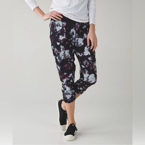 Lululemon Tranquil Crop Kara Blossom Multi | Retired Edition Size 8